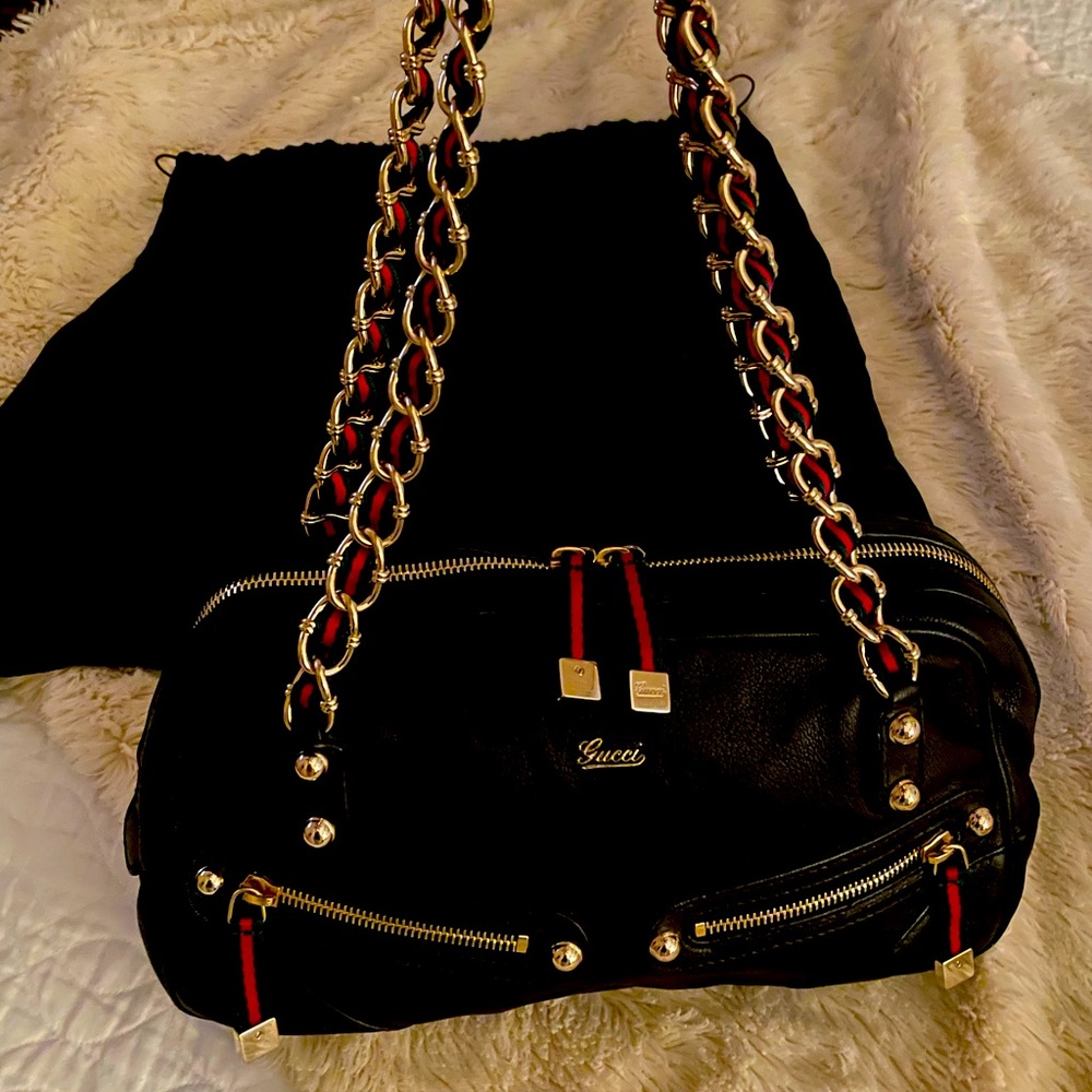 Gucci Capri Chain Zip Shoulder Bag